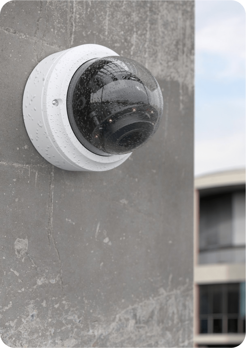The Rhombus R400 dome camera is a powerful 4K dome security camera with a sleek form factor, ideal for indoor and outdoor use. Its vandal and weather-resistant design makes it suitable for perimeter protection in various settings like retail stores. Its 8MP image sensor delivers high-quality images even in low light conditions, thanks to the built-in infrared night vision.