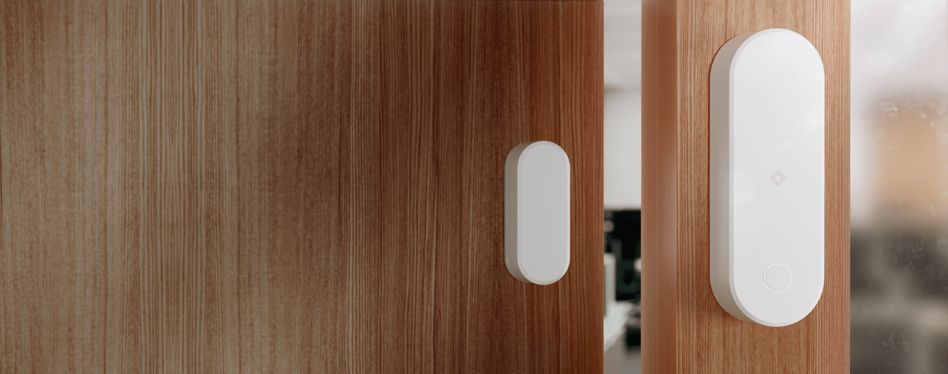 Get real-time awareness, instant alerts, and synchronized video clips for entry events. Manage entry points during emergencies and prevent unauthorized access.